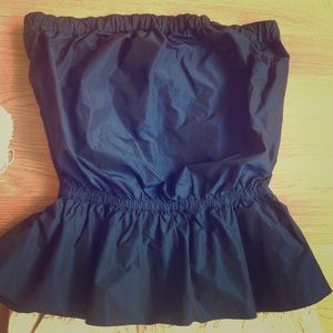 Classy strapless blouse