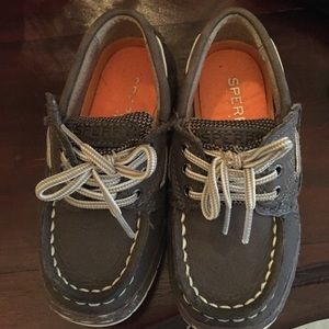 Toddler sperrys size 8. Great shape.