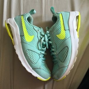 👟Nike Air Women's Running Shoes 🏃🏻 Size 7