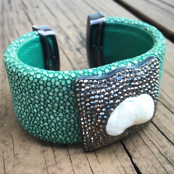 Stingray/sterling/pearl bracelet