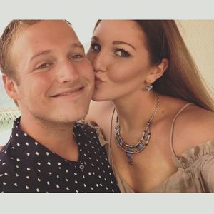 Meet your Posher, Hali