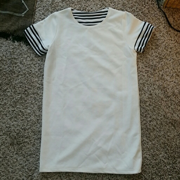 NWOT white t shirt dress - Picture 1 of 1