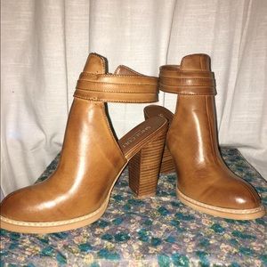 Shoe Cult by Nasty Gal tan booties