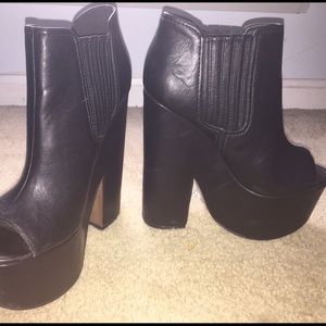 Black bootie Top Shop peep toe boots!