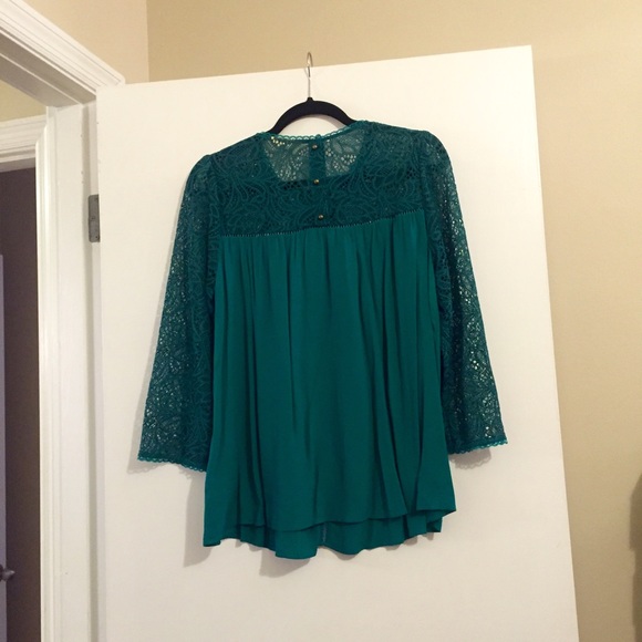 Green Blouse with Lace Accents - Picture 2 of 4