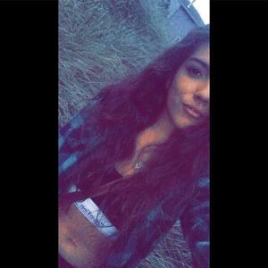 Meet your Posher, Isabella