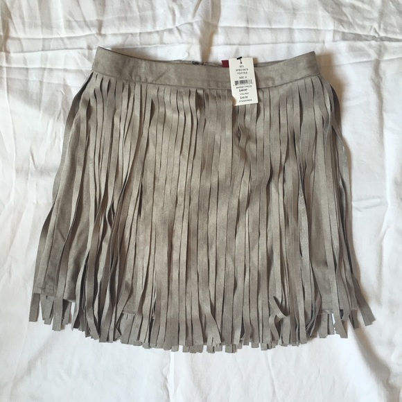NWT Tassel Toffee Skirt - Picture 4 of 4