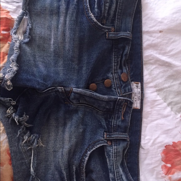 Free people size 27 cut off jean shorts