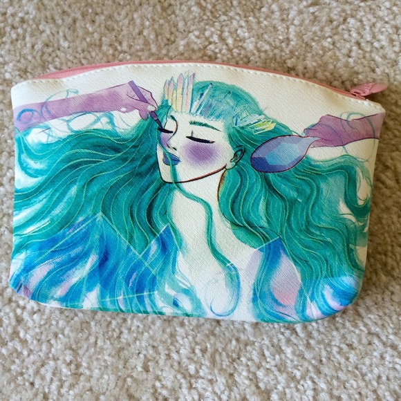 Ipsy - makeup bag