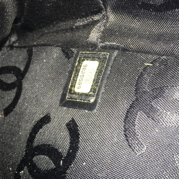 ***SOLD**** Chanel Ligne Cambon Tote - Picture 4 of 4