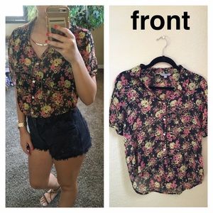 NORDSTROM FLORAL BUTTON DOWN