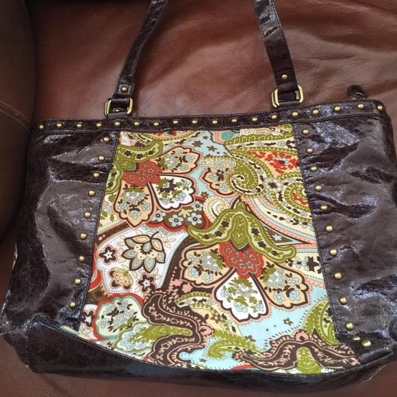 Tote with great design. Brown w/ soft brass accent - Picture 1 of 4