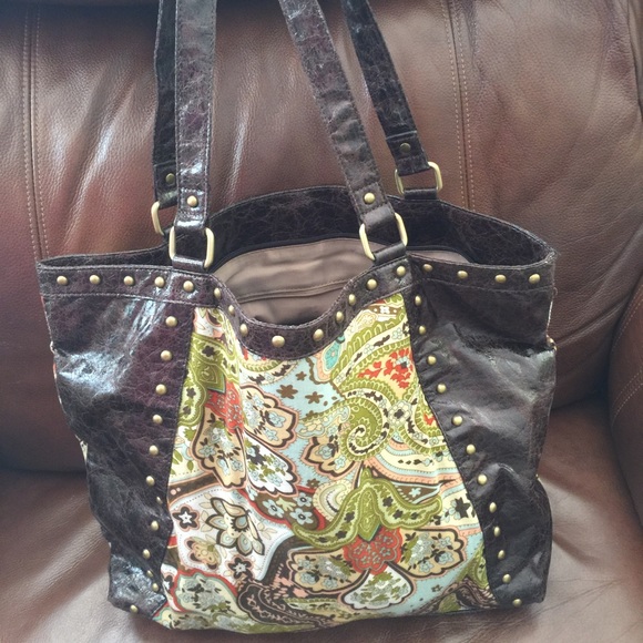 Tote with great design. Brown w/ soft brass accent - Picture 2 of 4
