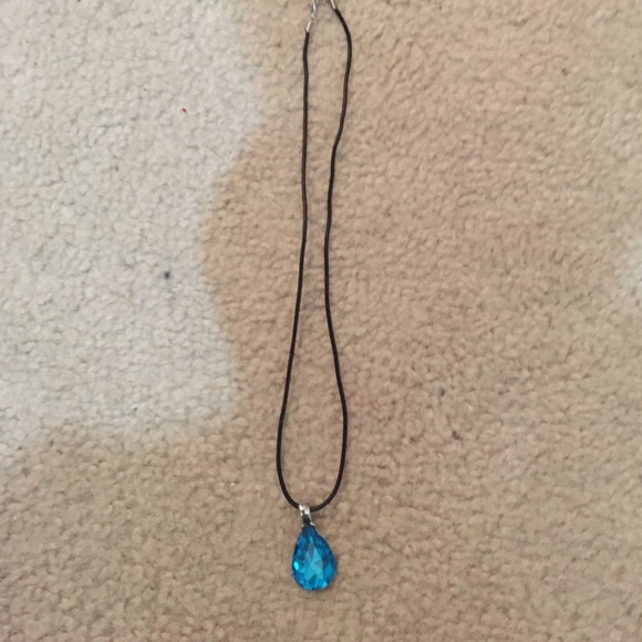 Sword art online  necklace  yuis hart