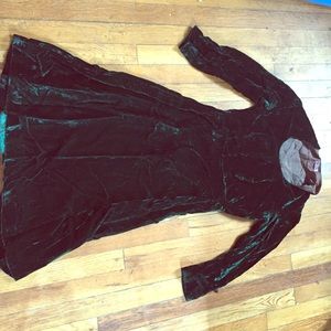 Amazing high collar emerald velvet vintage dress