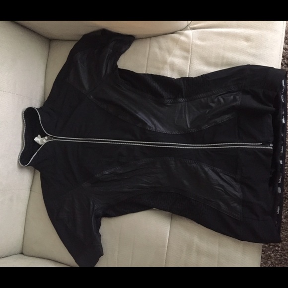 Lululemon Paceline cycling jersey size 6 black