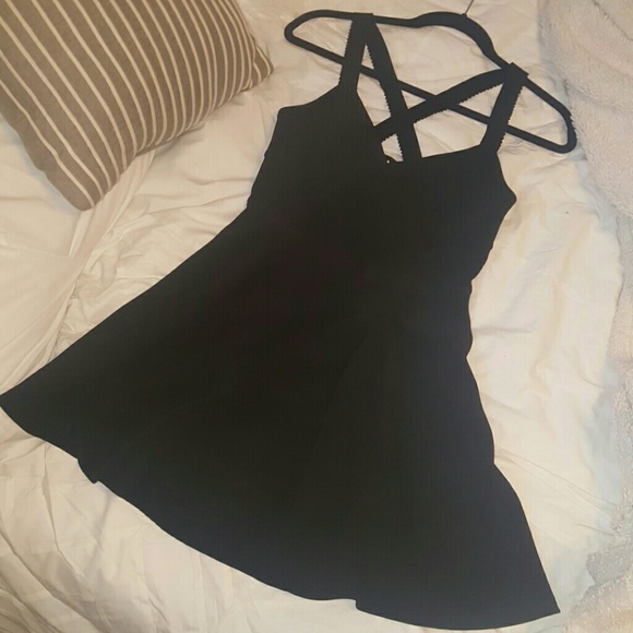 Silence + noise UO cross back swing dress - Picture 1 of 2