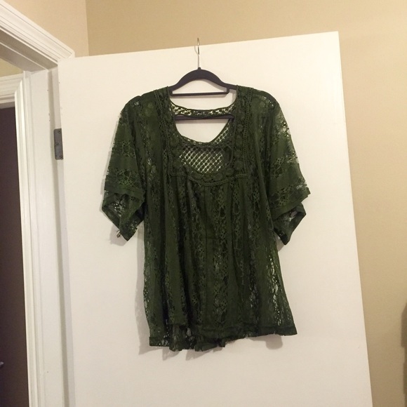Green Lace Blouse - Picture 2 of 4