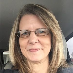 Meet your Posher, Carla