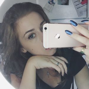 Meet your Posher, Kaelyn