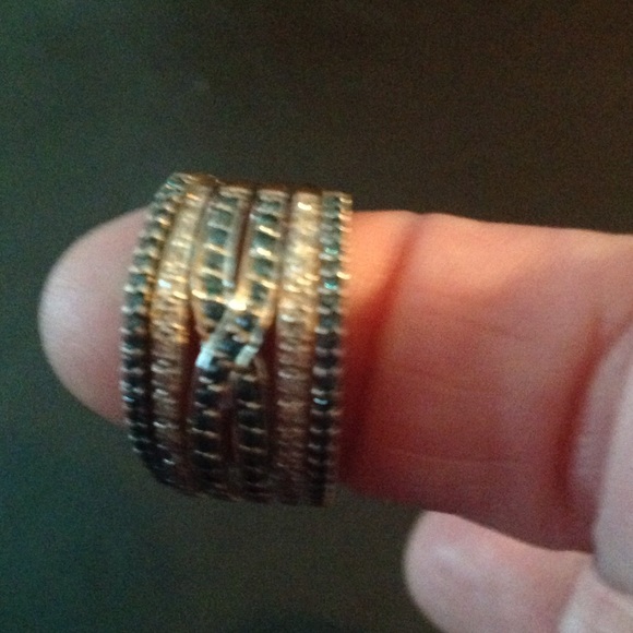 Blue and white diamond ring - Picture 2 of 4