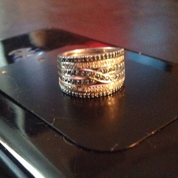 Blue and white diamond ring - Picture 4 of 4