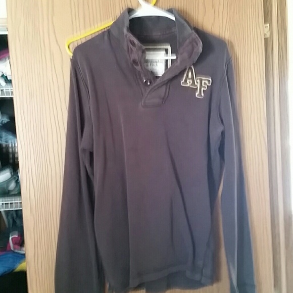 Men's medium Abercrombie and Fitch pull over