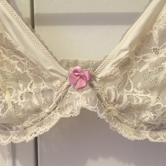 Adore Me Unlined Lace Bra - Picture 2 of 4