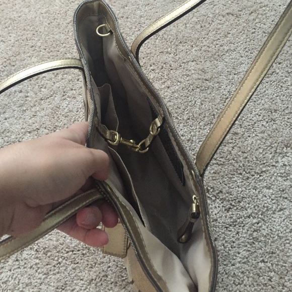 Coach purse - Picture 2 of 3