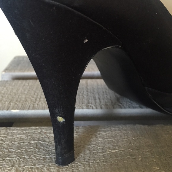 Black Steve Madden Peep Toe Heel - Picture 4 of 4