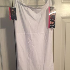Self Expressions Maidenform White Cami Tank