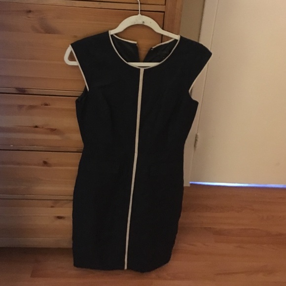 Beautiful navy with cream piping details - Picture 1 of 4
