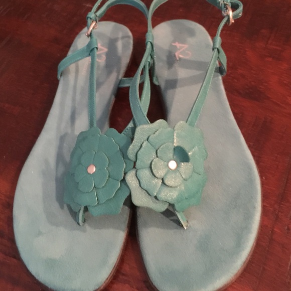 Aerosoles ❤bright vivid turquoise ( new)