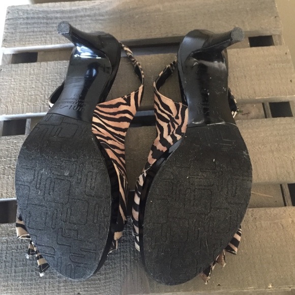 Animal Print Slingback Peep Toe heels - Picture 2 of 4