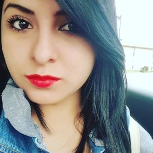 Meet your Posher, Araceli