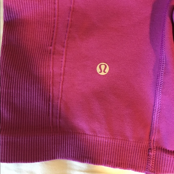 Lululemon compression spandex shorts - Picture 2 of 3