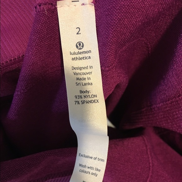 Lululemon compression spandex shorts - Picture 3 of 3