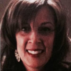 Meet your Posher, Leeann