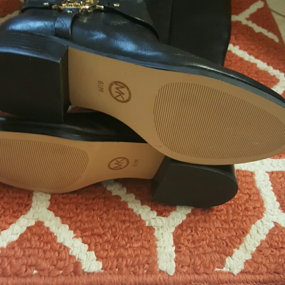 Michael Kors boots - Picture 3 of 3
