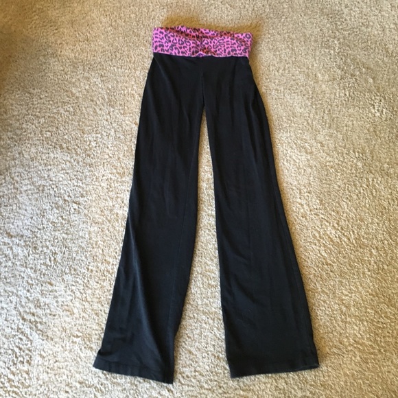 Victoria secret yoga pants, sz x-sm short