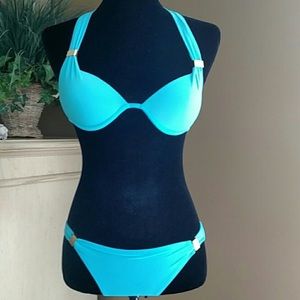Terquiose blue bikini