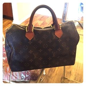 Louis Vuitton Speedy bag 30