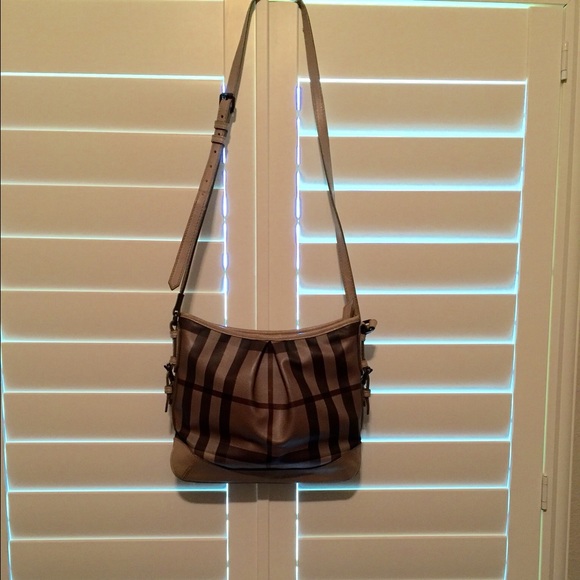 Burberry cross body handbag