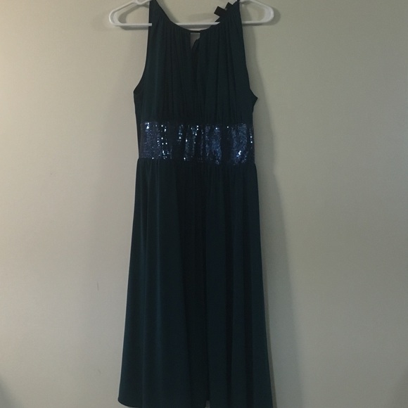 blue/green colored knee length dress