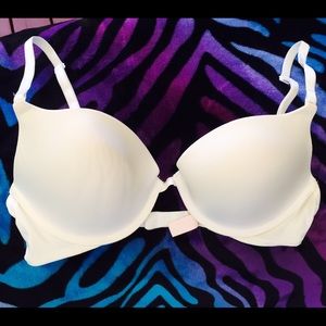 Victoria's Secret White 34C Push-Up Bra