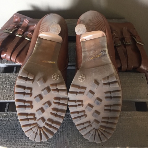 Tall Camel strappy heeled boots - Picture 4 of 4