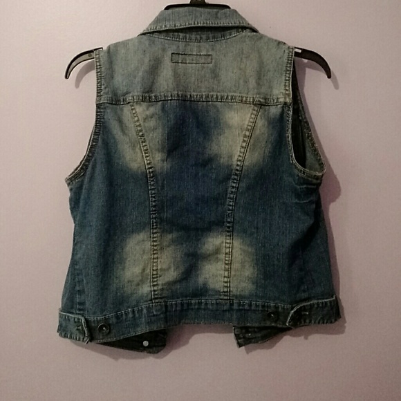 Jean vest - Picture 2 of 4