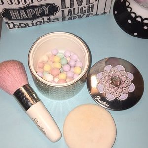 Guerlain Meteorites Pearls & Brush in 02 Clair