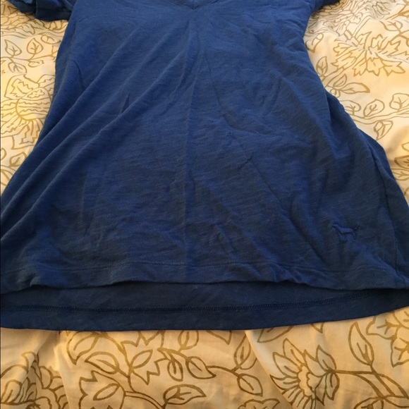 Blue V Neck - Picture 4 of 4