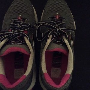 Brooks Ravena running shoes. **Lowered Price**